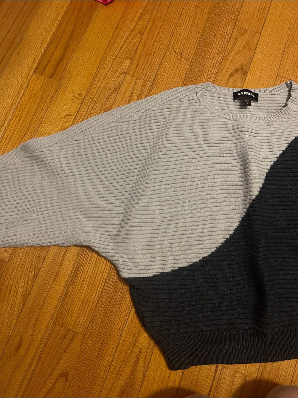 Express sweater - Picture 4 of 4